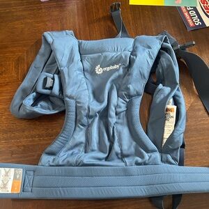 Brand New Ergobaby Blue Carrier Cozy Soft Air Mesh